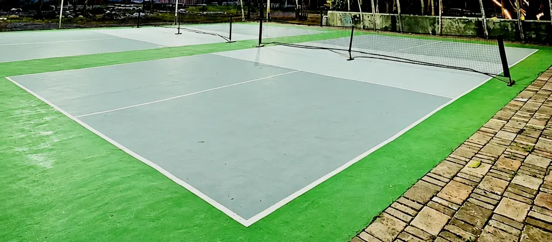 COURT 1