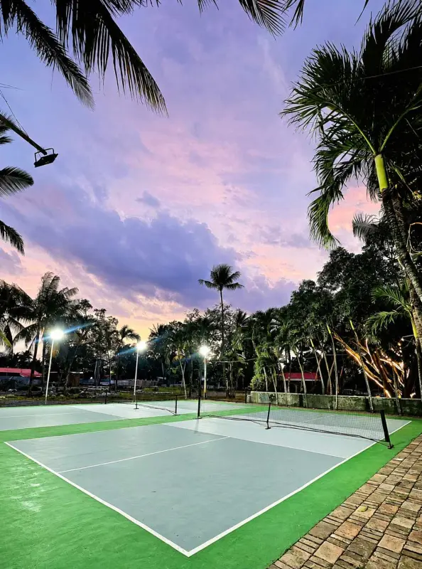 COURT 1